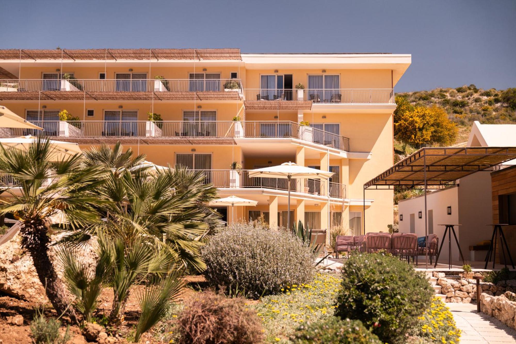 Luna Minoica Suites And Apartments Montallegro Εξωτερικό φωτογραφία
