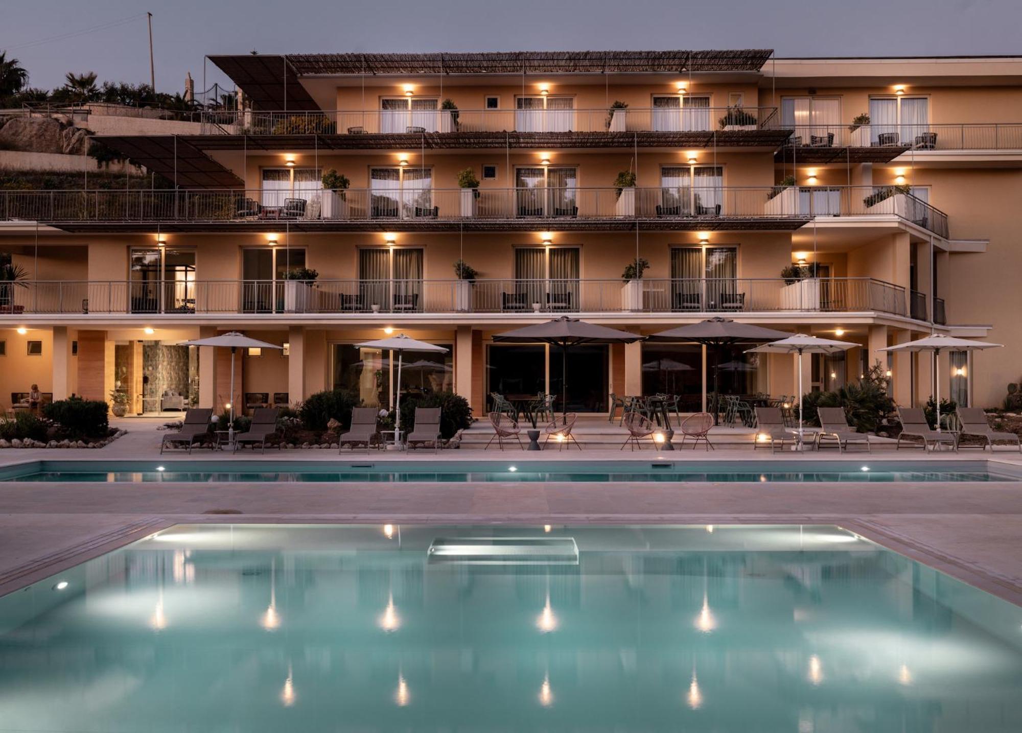 Luna Minoica Suites And Apartments Montallegro Εξωτερικό φωτογραφία