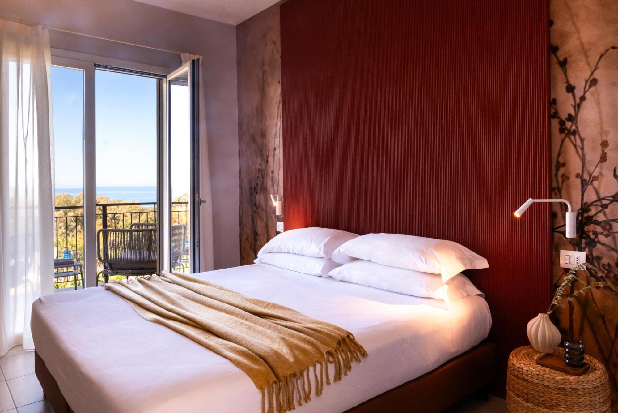 Luna Minoica Suites And Apartments Montallegro Εξωτερικό φωτογραφία