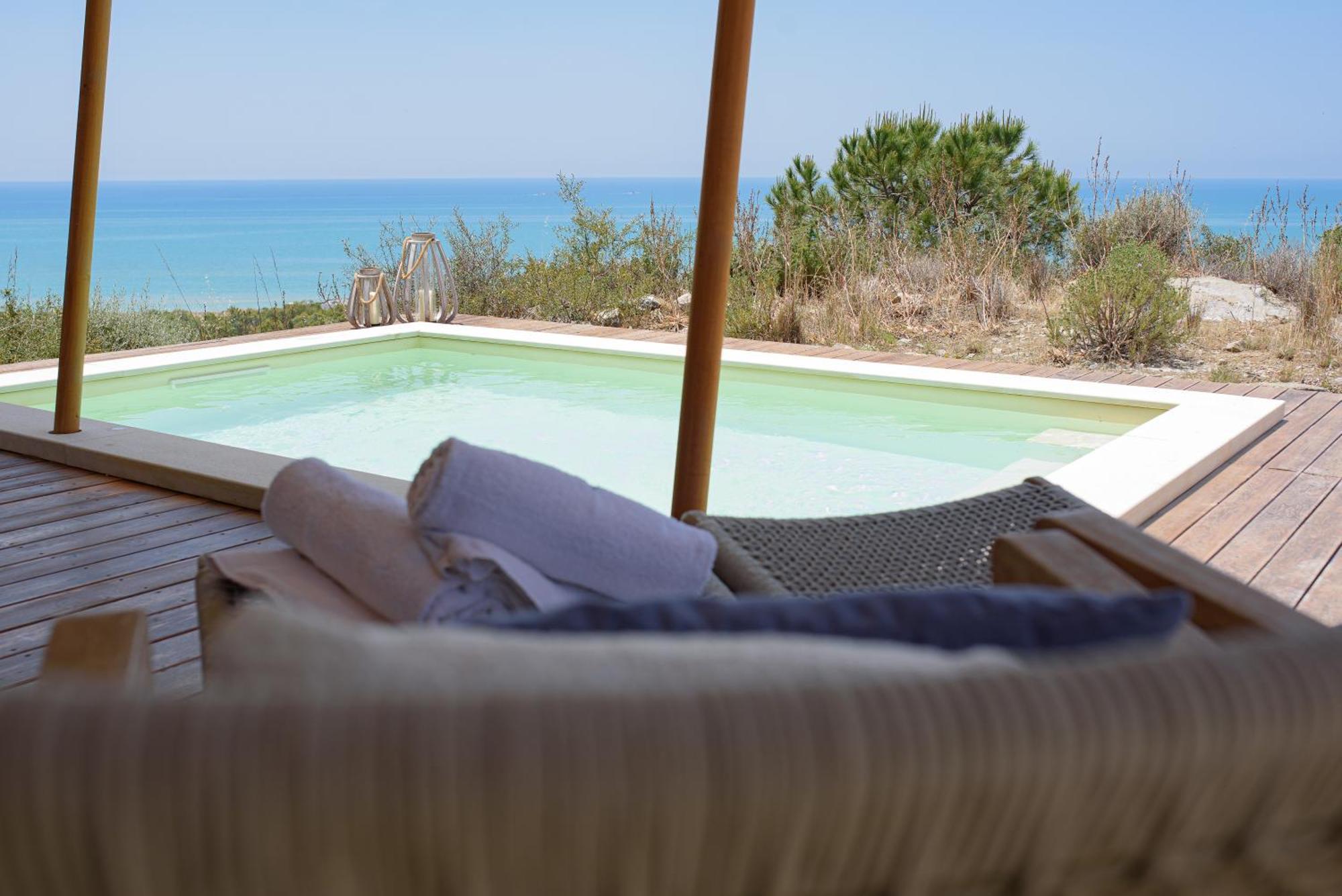 Luna Minoica Suites And Apartments Montallegro Εξωτερικό φωτογραφία