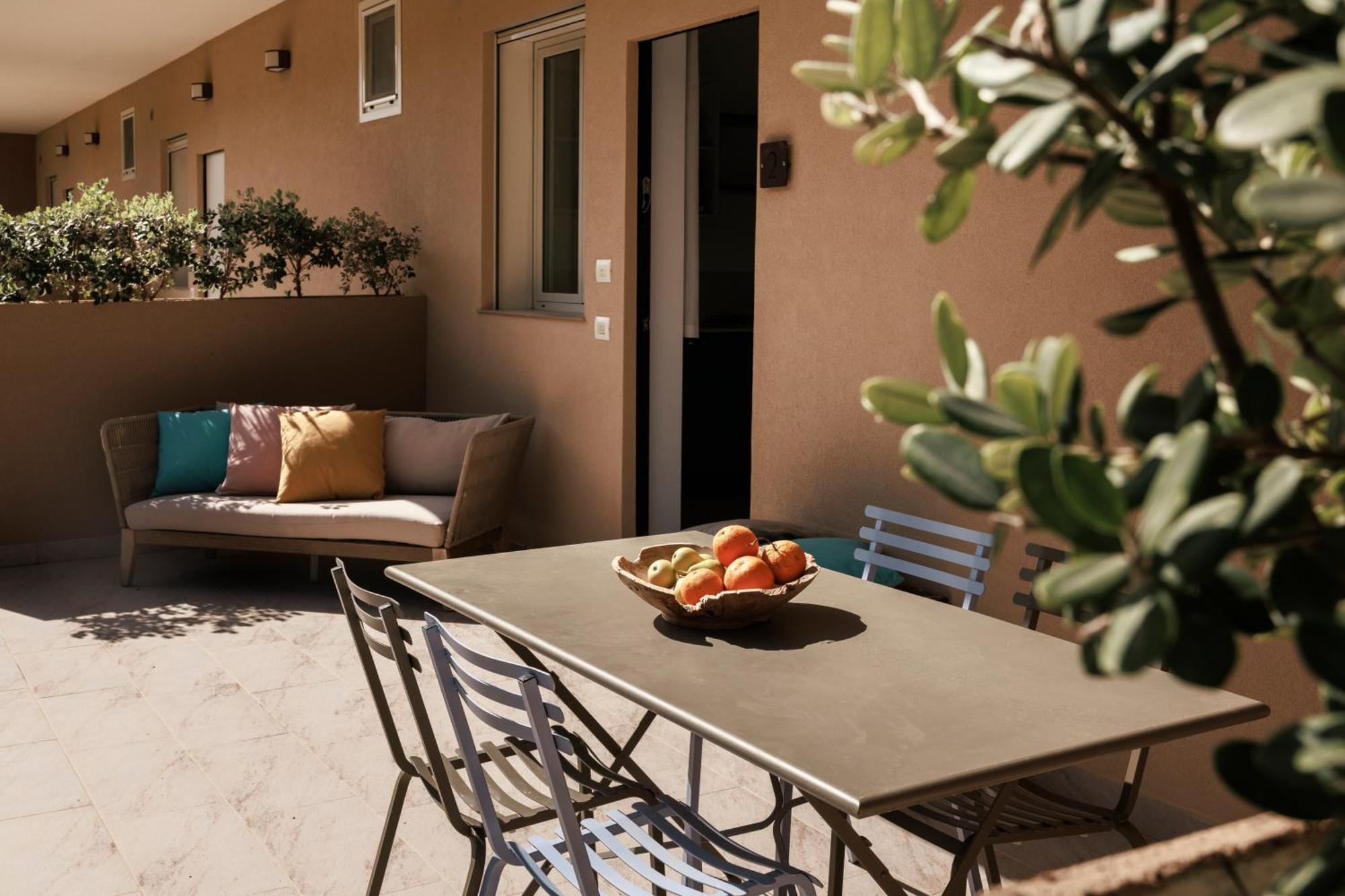 Luna Minoica Suites And Apartments Montallegro Εξωτερικό φωτογραφία